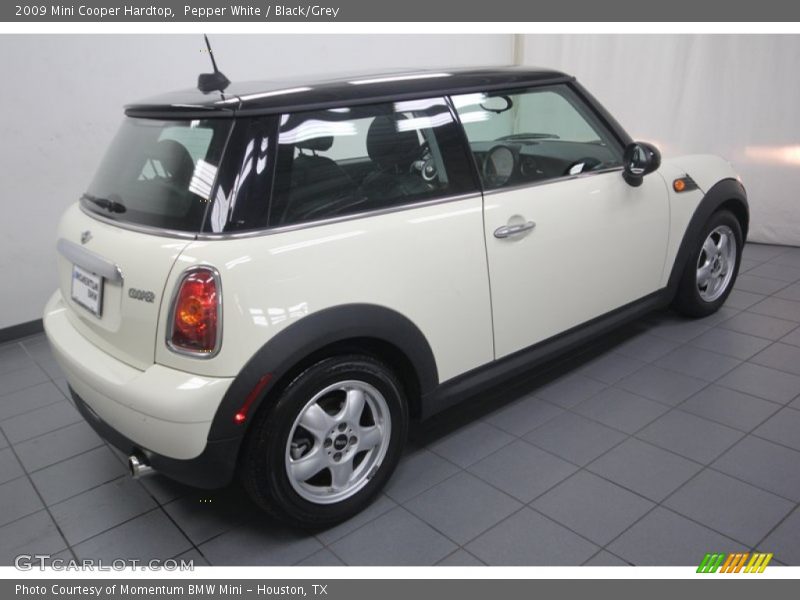 Pepper White / Black/Grey 2009 Mini Cooper Hardtop