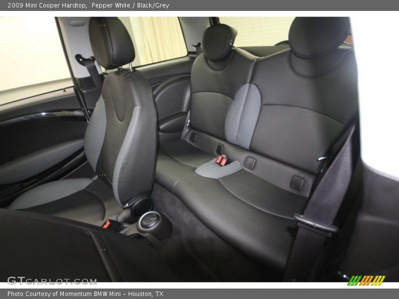 Pepper White / Black/Grey 2009 Mini Cooper Hardtop