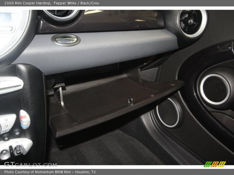 Pepper White / Black/Grey 2009 Mini Cooper Hardtop