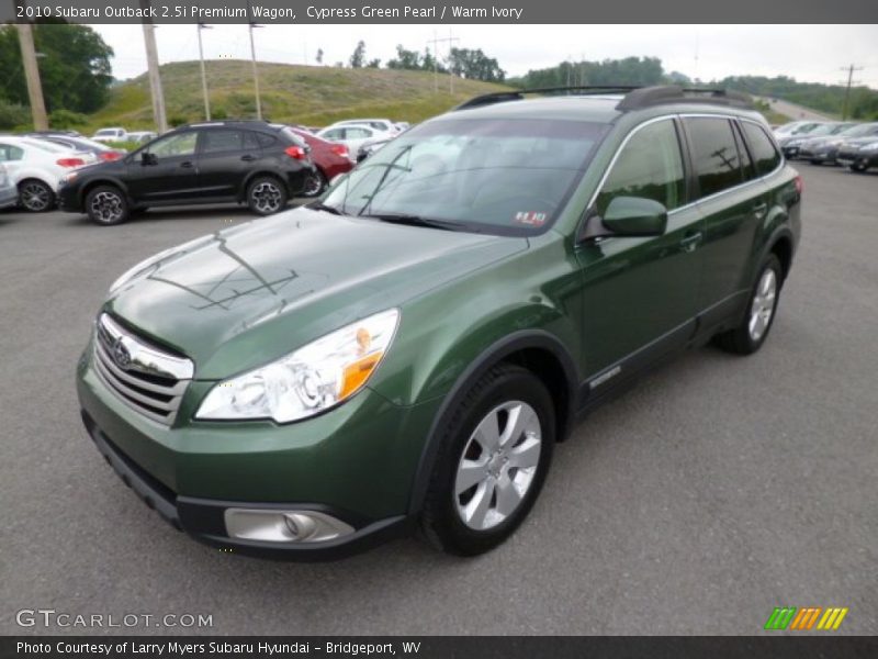 Front 3/4 View of 2010 Outback 2.5i Premium Wagon