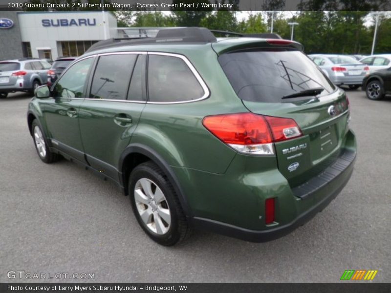 Cypress Green Pearl / Warm Ivory 2010 Subaru Outback 2.5i Premium Wagon