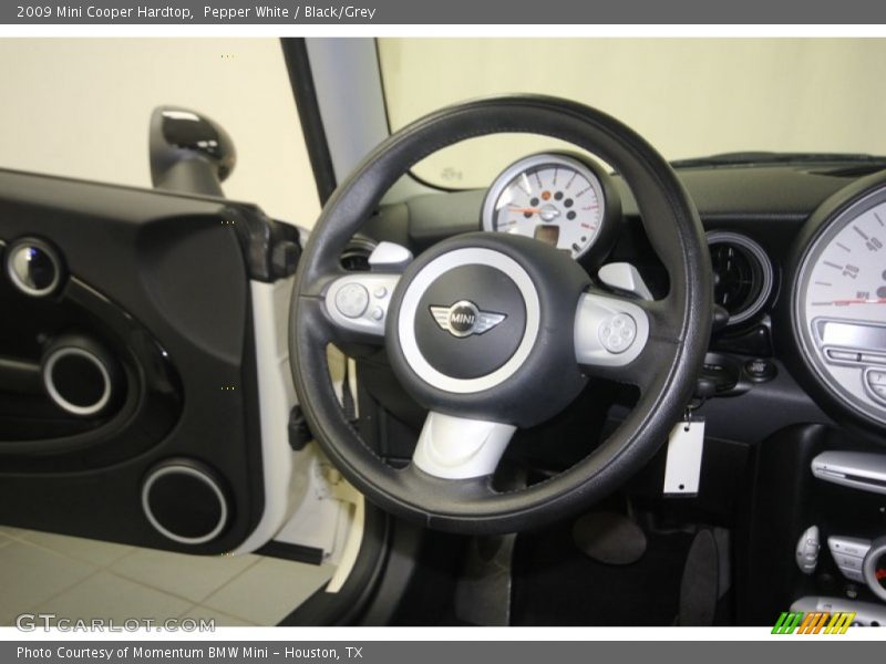 Pepper White / Black/Grey 2009 Mini Cooper Hardtop