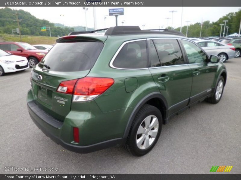 Cypress Green Pearl / Warm Ivory 2010 Subaru Outback 2.5i Premium Wagon