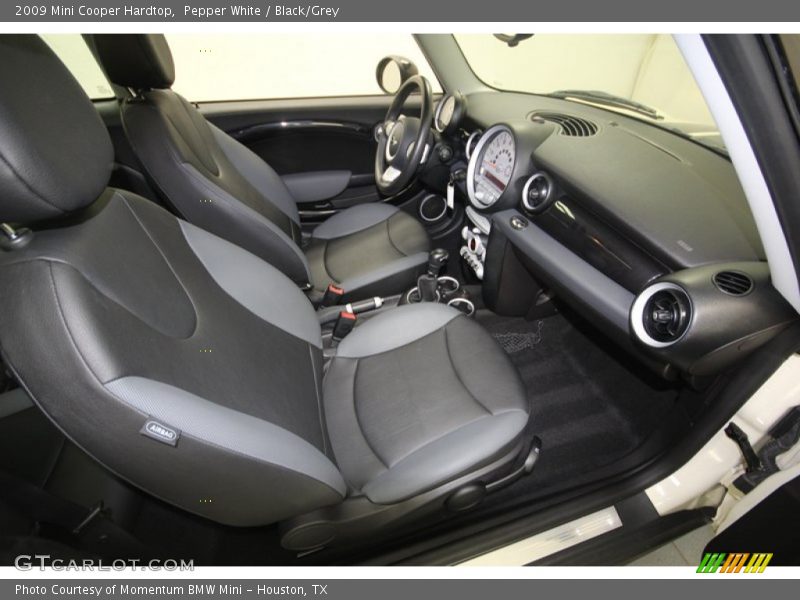 Pepper White / Black/Grey 2009 Mini Cooper Hardtop