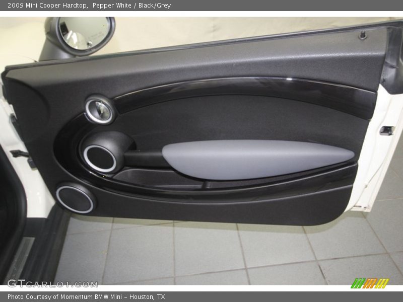 Pepper White / Black/Grey 2009 Mini Cooper Hardtop