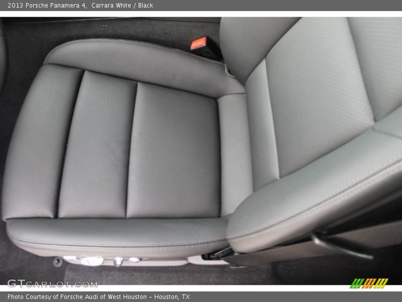 Carrara White / Black 2013 Porsche Panamera 4