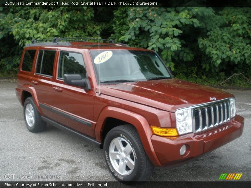 Front 3/4 View of 2008 Commander Sport