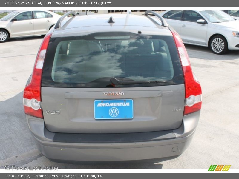Flint Gray Metallic / Dark Beige/Quartz 2005 Volvo V50 2.4i