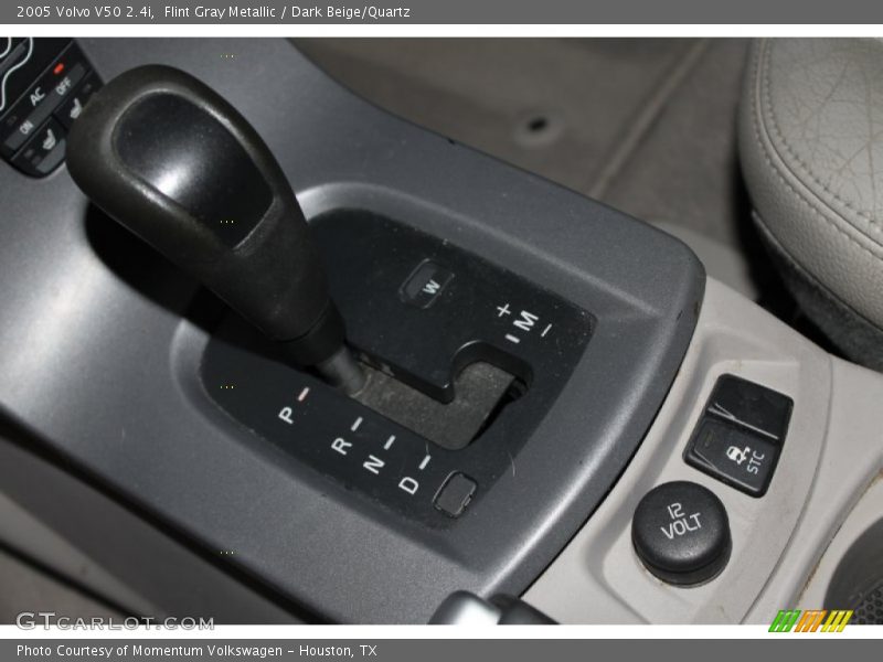 Flint Gray Metallic / Dark Beige/Quartz 2005 Volvo V50 2.4i