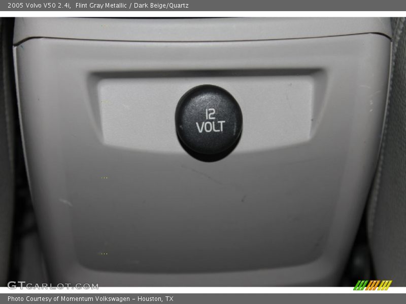 Flint Gray Metallic / Dark Beige/Quartz 2005 Volvo V50 2.4i
