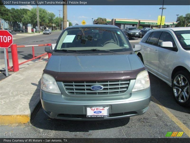 Light Tundra Metallic / Pebble Beige 2007 Ford Freestar SE