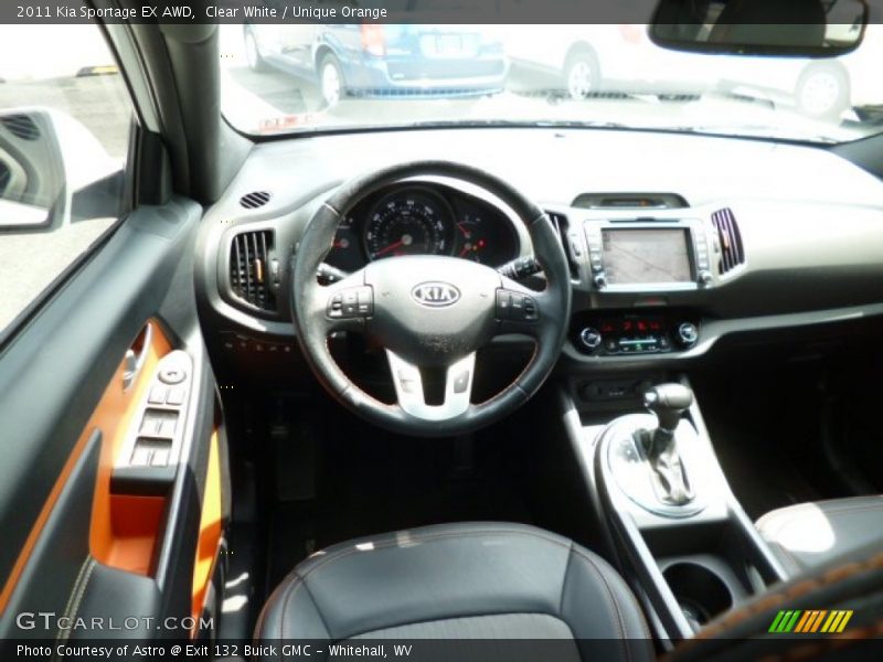 Clear White / Unique Orange 2011 Kia Sportage EX AWD