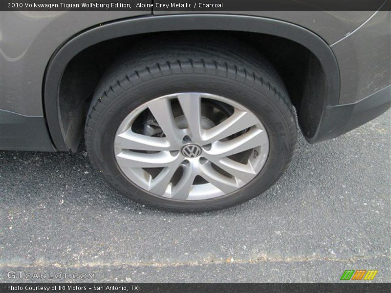 Alpine Grey Metallic / Charcoal 2010 Volkswagen Tiguan Wolfsburg Edition