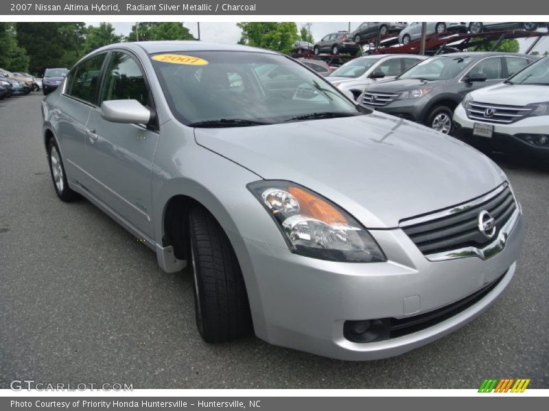 Front 3/4 View of 2007 Altima Hybrid