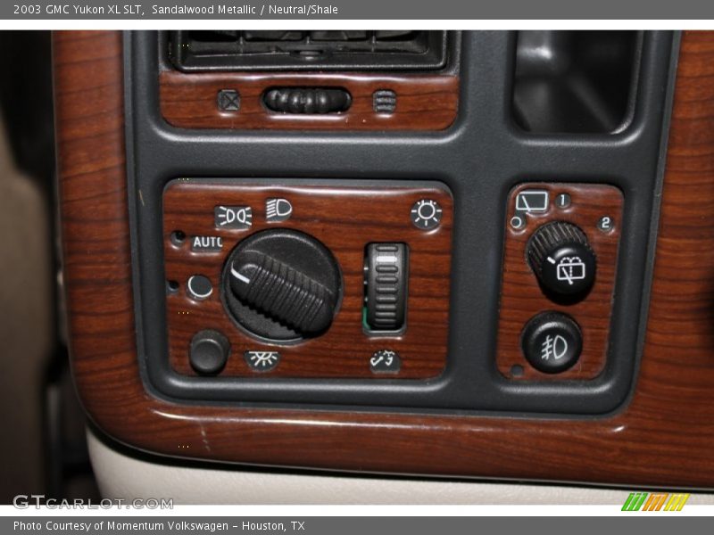 Sandalwood Metallic / Neutral/Shale 2003 GMC Yukon XL SLT