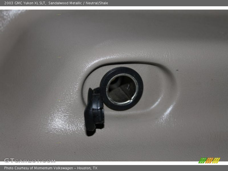 Sandalwood Metallic / Neutral/Shale 2003 GMC Yukon XL SLT