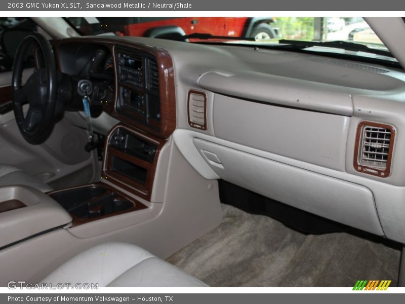 Sandalwood Metallic / Neutral/Shale 2003 GMC Yukon XL SLT