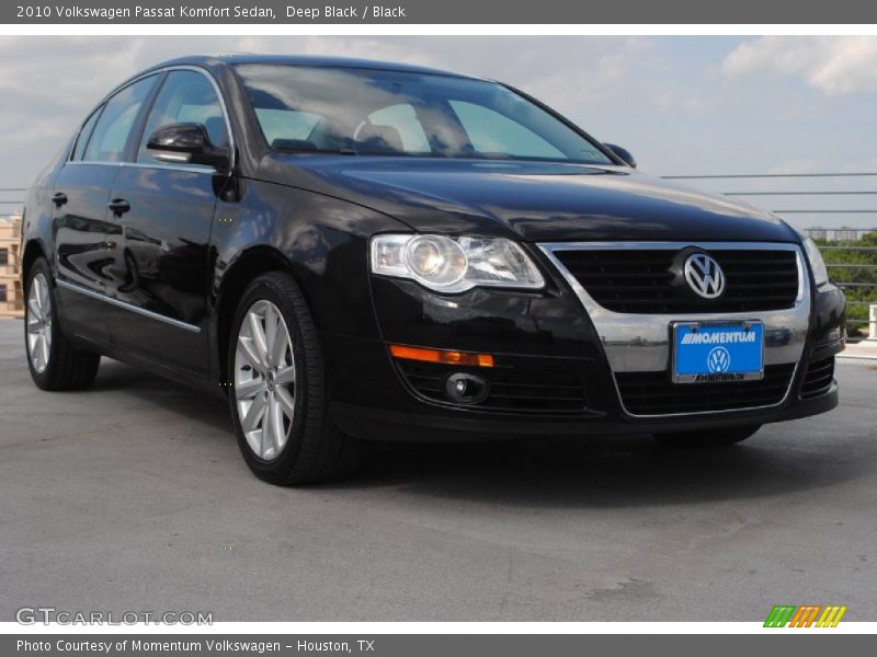 Deep Black / Black 2010 Volkswagen Passat Komfort Sedan