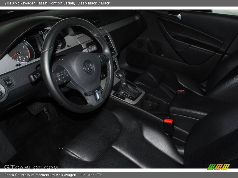 Deep Black / Black 2010 Volkswagen Passat Komfort Sedan