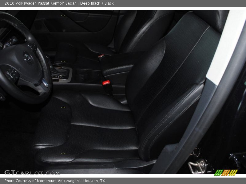 Deep Black / Black 2010 Volkswagen Passat Komfort Sedan