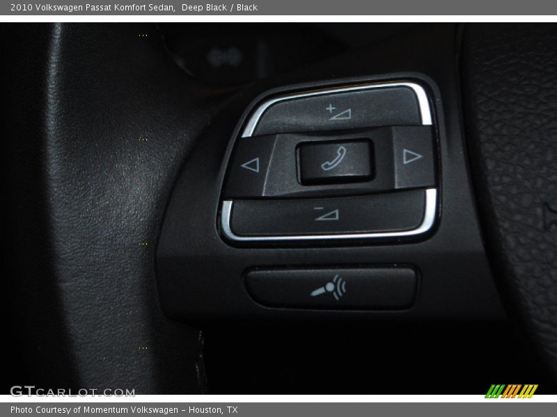 Deep Black / Black 2010 Volkswagen Passat Komfort Sedan