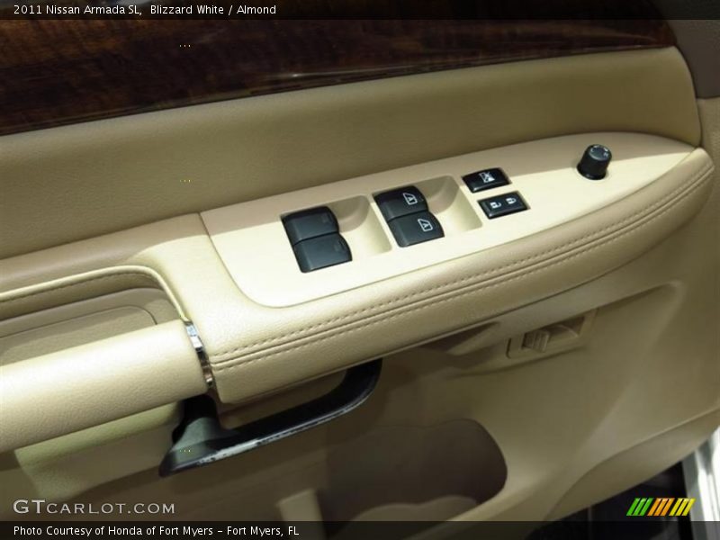 Blizzard White / Almond 2011 Nissan Armada SL