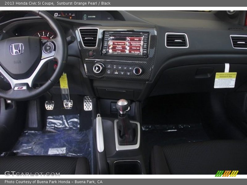 Dashboard of 2013 Civic Si Coupe