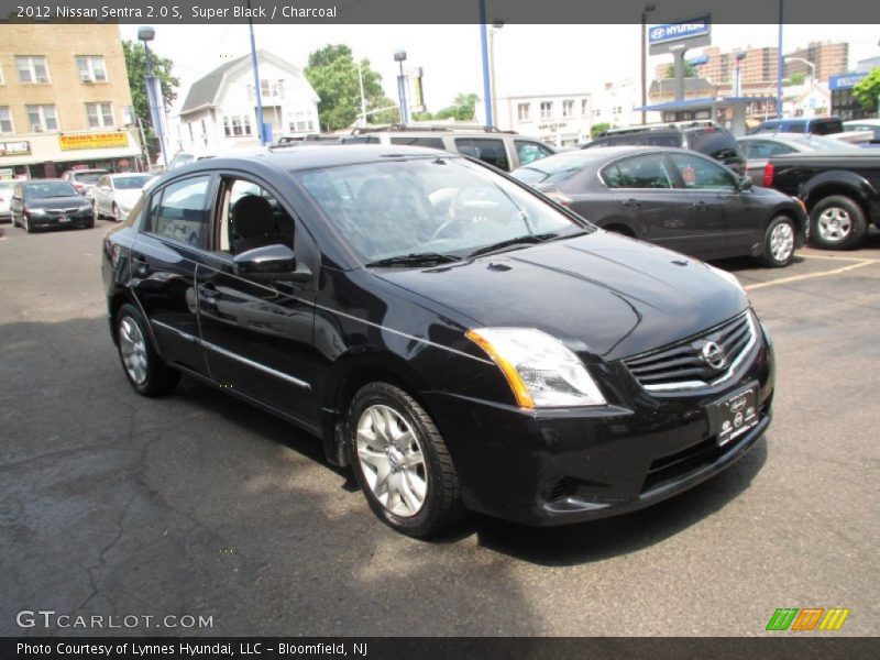 Super Black / Charcoal 2012 Nissan Sentra 2.0 S
