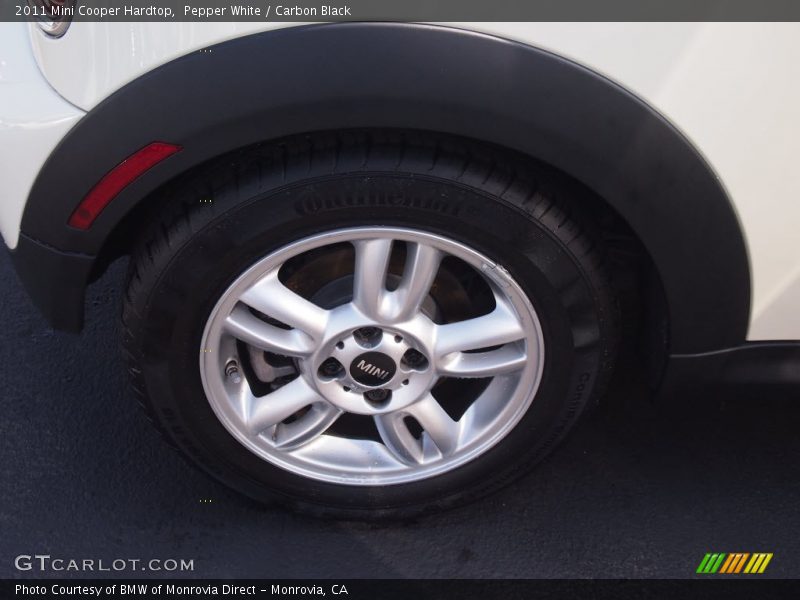 Pepper White / Carbon Black 2011 Mini Cooper Hardtop