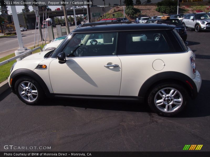 Pepper White / Carbon Black 2011 Mini Cooper Hardtop