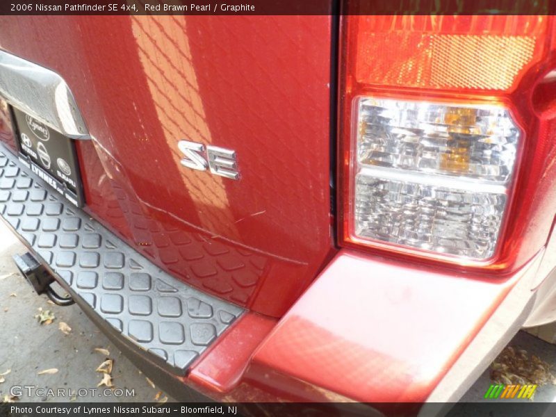 Red Brawn Pearl / Graphite 2006 Nissan Pathfinder SE 4x4