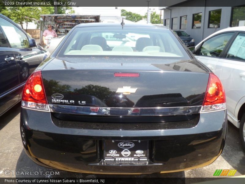 Black / Gray 2009 Chevrolet Impala LS