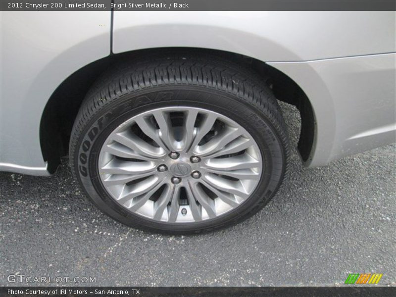 Bright Silver Metallic / Black 2012 Chrysler 200 Limited Sedan