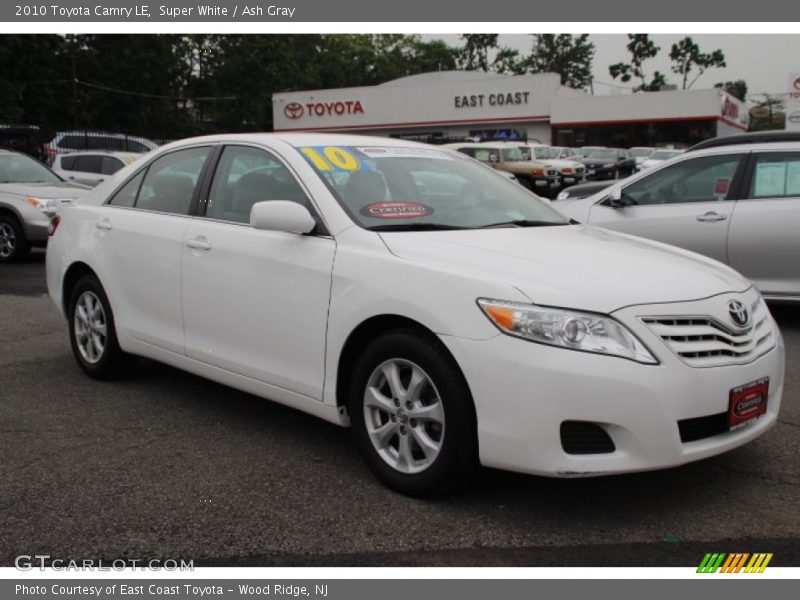 Super White / Ash Gray 2010 Toyota Camry LE
