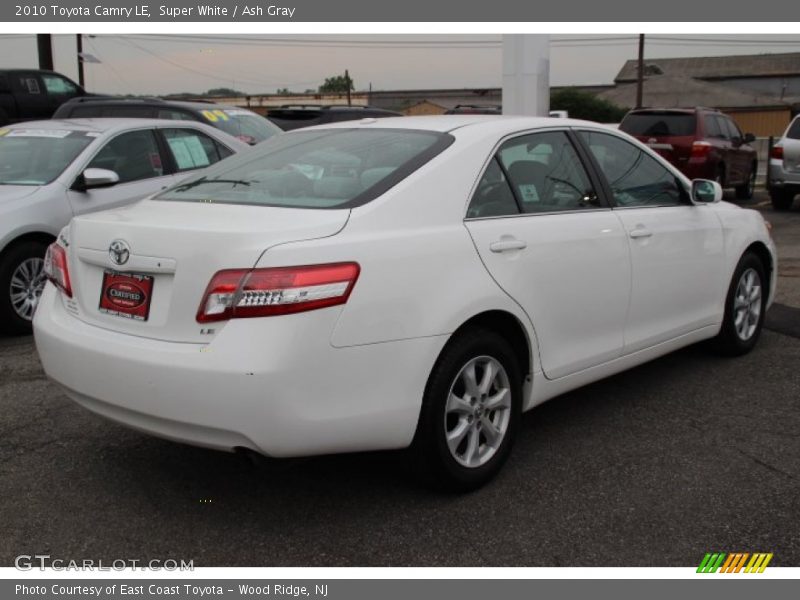 Super White / Ash Gray 2010 Toyota Camry LE
