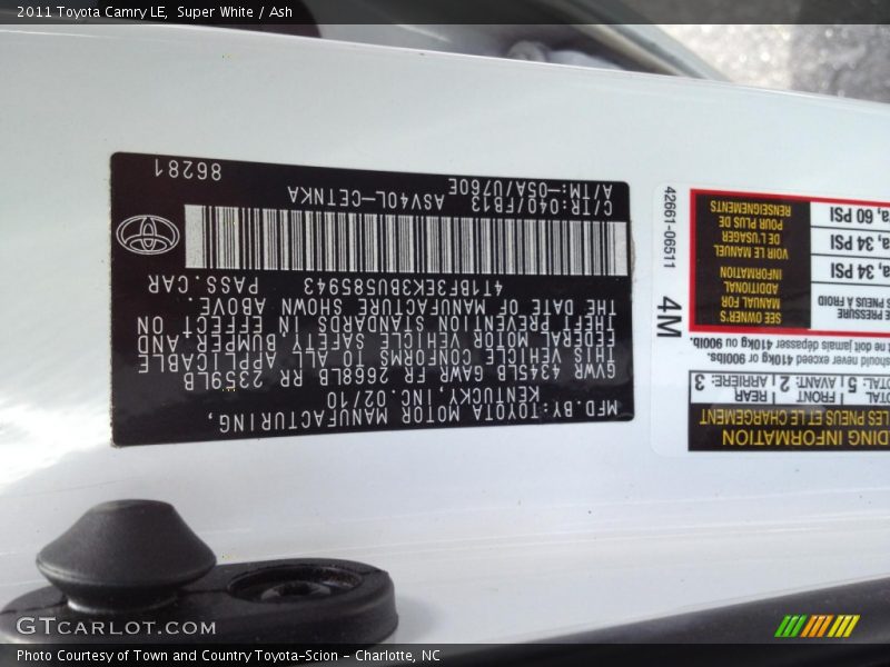 Super White / Ash 2011 Toyota Camry LE