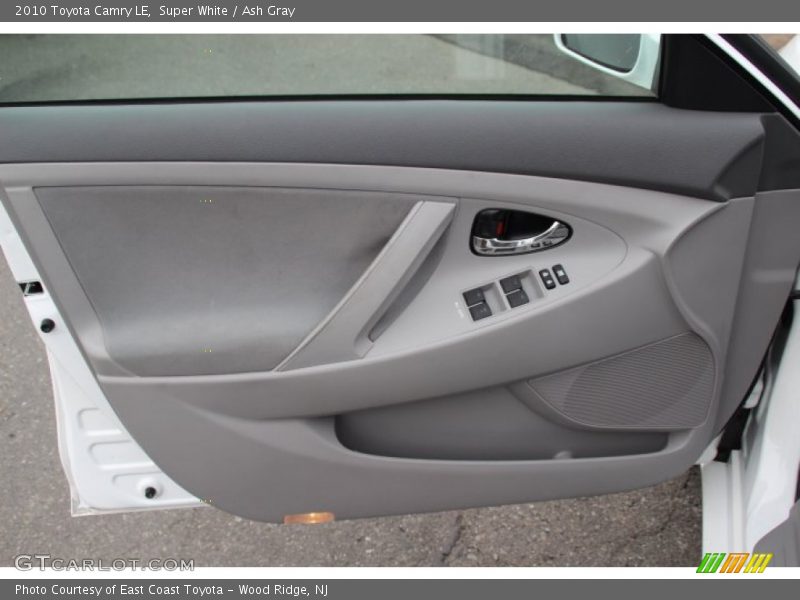 Super White / Ash Gray 2010 Toyota Camry LE
