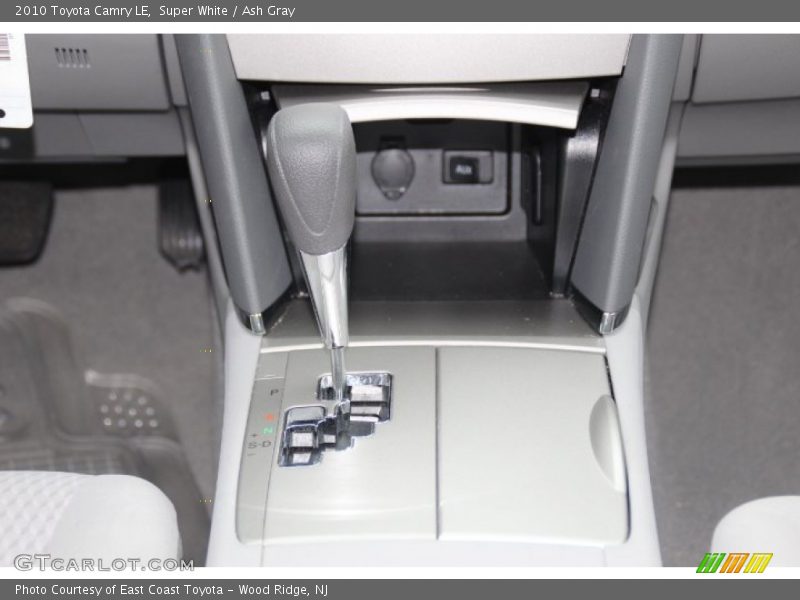 Super White / Ash Gray 2010 Toyota Camry LE