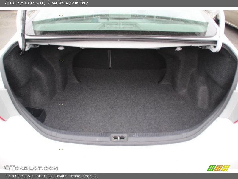 Super White / Ash Gray 2010 Toyota Camry LE