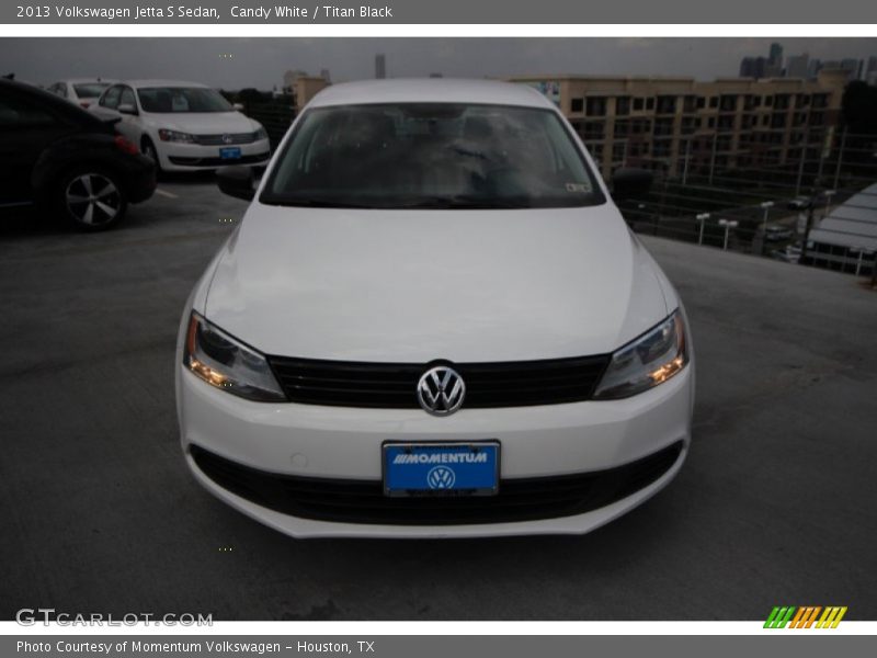 Candy White / Titan Black 2013 Volkswagen Jetta S Sedan