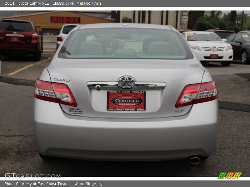 Classic Silver Metallic / Ash 2011 Toyota Camry XLE