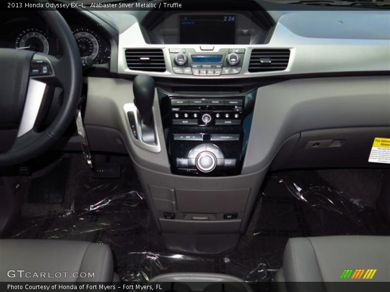 Alabaster Silver Metallic / Truffle 2013 Honda Odyssey EX-L