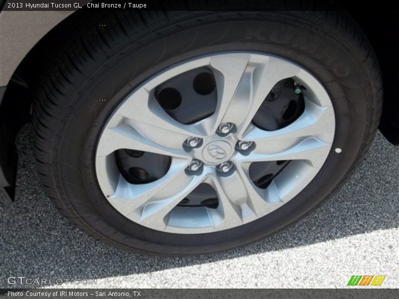 Chai Bronze / Taupe 2013 Hyundai Tucson GL