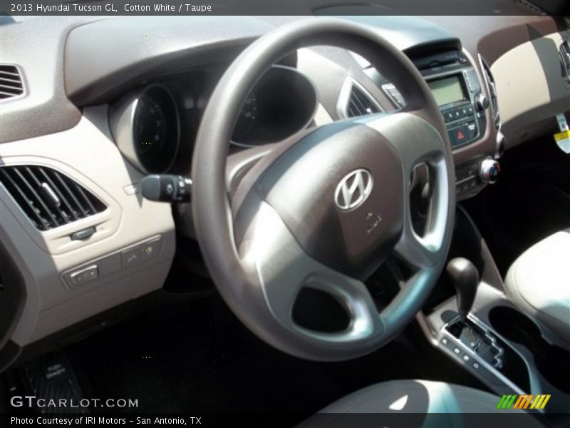 Cotton White / Taupe 2013 Hyundai Tucson GL