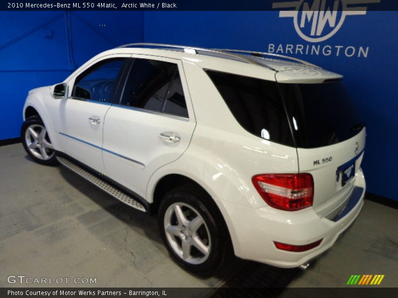 Arctic White / Black 2010 Mercedes-Benz ML 550 4Matic