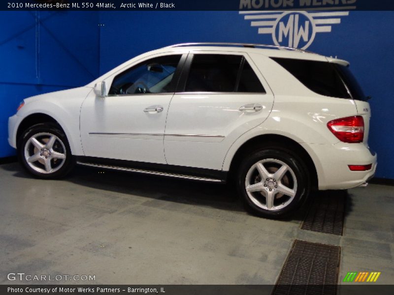 Arctic White / Black 2010 Mercedes-Benz ML 550 4Matic