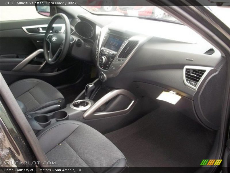 Ultra Black / Black 2013 Hyundai Veloster