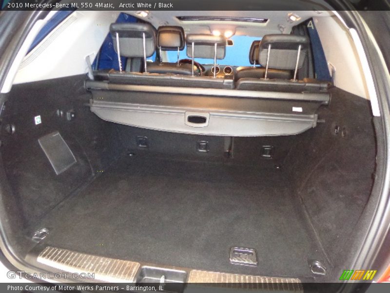 Arctic White / Black 2010 Mercedes-Benz ML 550 4Matic