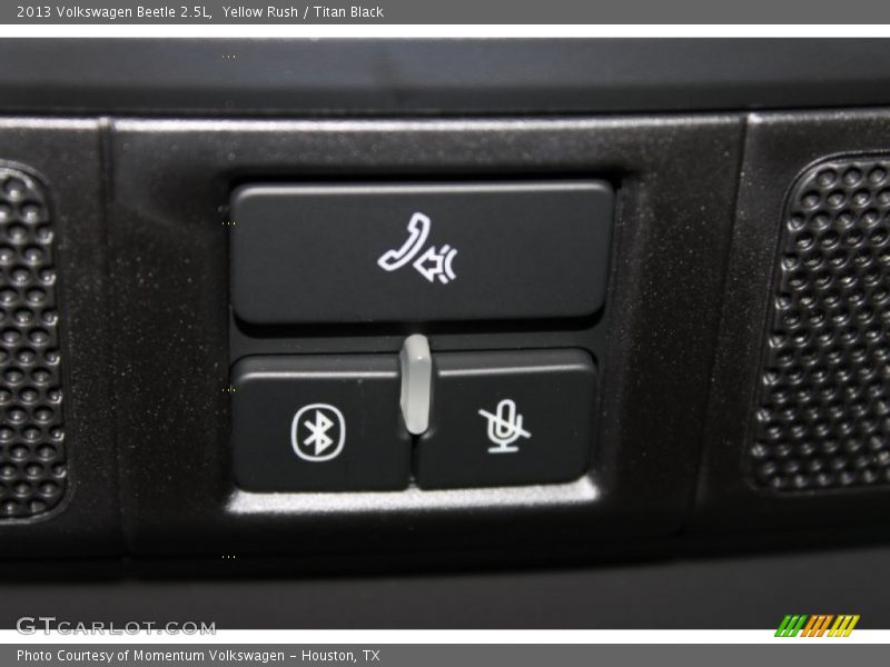 Yellow Rush / Titan Black 2013 Volkswagen Beetle 2.5L