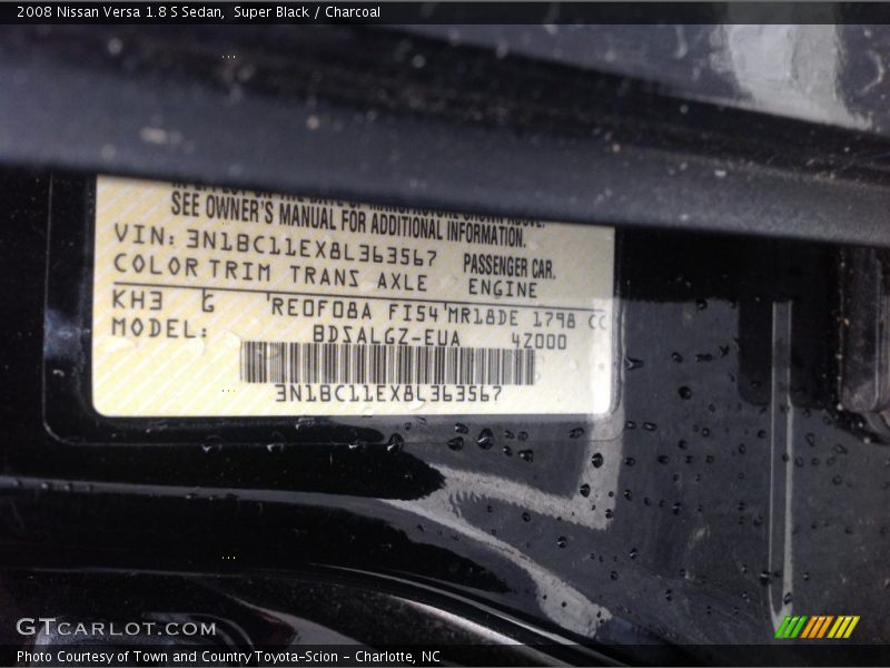 Super Black / Charcoal 2008 Nissan Versa 1.8 S Sedan